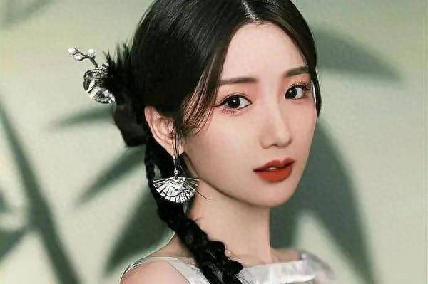 垃圾堆中走出的坚强女孩毛晓彤的励志人生